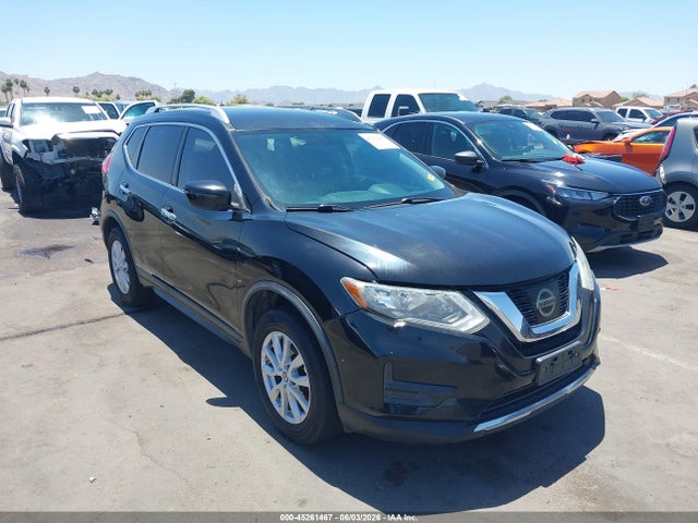 Salvage Nissan Rogue Image