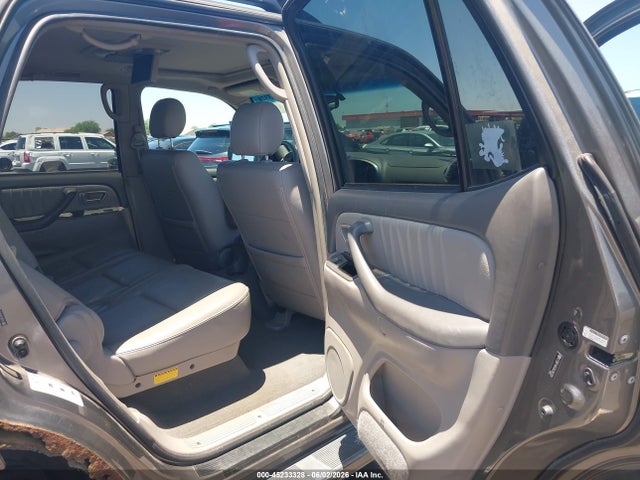 Toyota Sequoia Limited V8