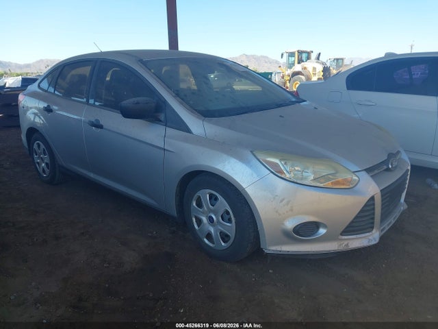 Salvage Ford Focus Image