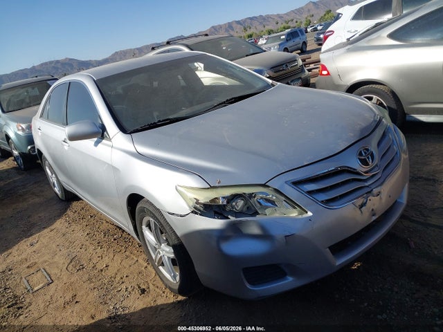 Salvage Toyota Camry Image