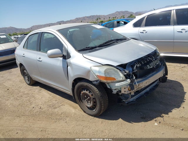 Salvage Toyota Yaris Image