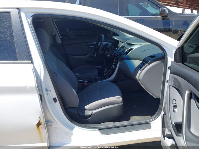 Hyundai ELANTRA Se