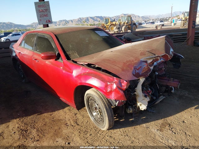 Salvage Chrysler 300 Image