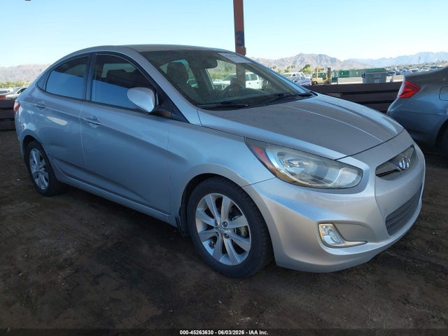 Salvage Hyundai ACCENT Image