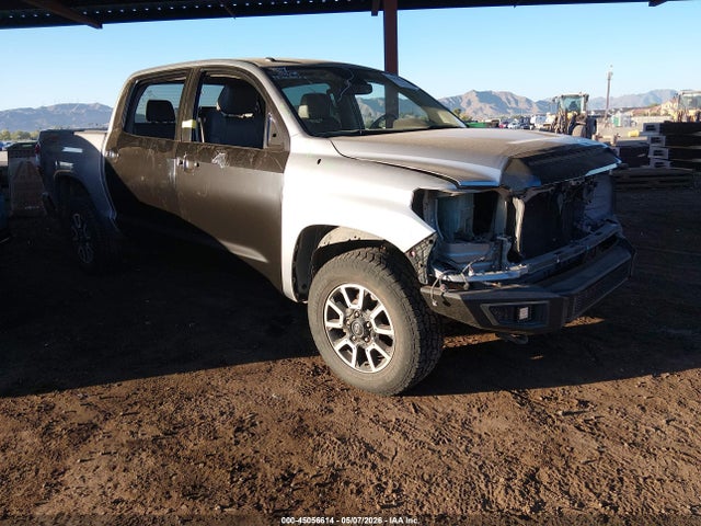 Salvage Toyota Tundra Image