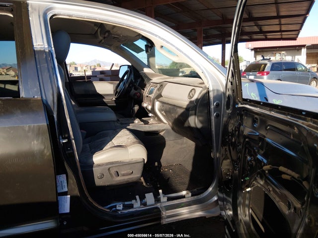 Toyota Tundra Limited 5.7l V8