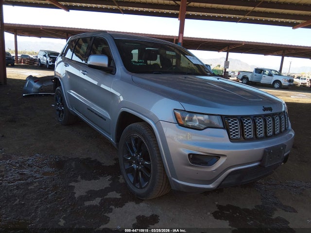 Salvage Jeep Grand Cherokee Image