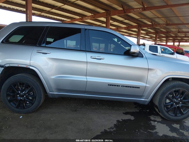 Jeep Grand Cherokee Altitude 4x2