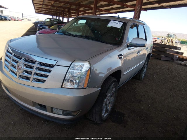 Cadillac Escalade Standard