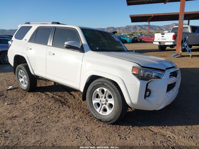 Salvage Toyota 4Runner Image