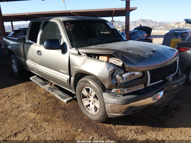 Salvage Chevrolet Silverado 1500 Image