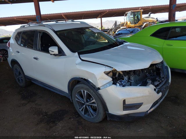 Salvage Nissan Rogue Image