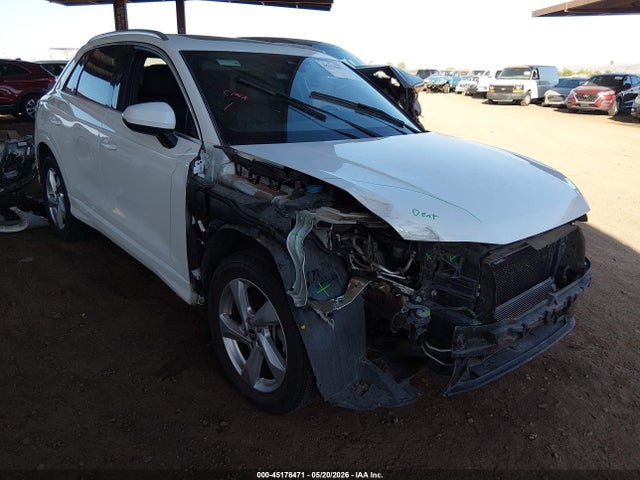 Salvage Audi Q3 Image