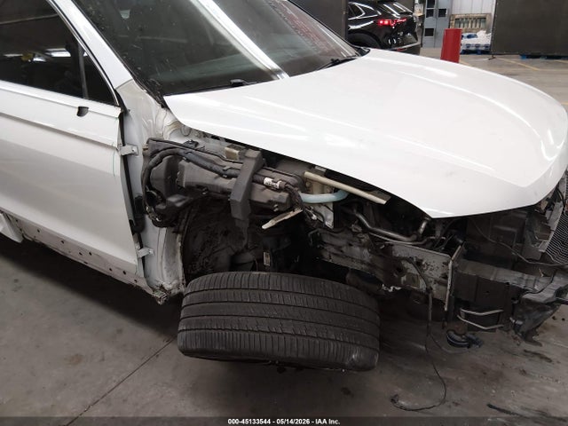 Volkswagen Tiguan 2.0t Sel R-line