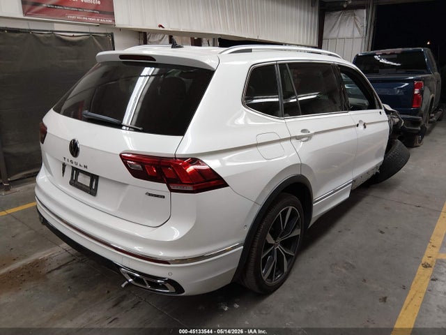 Volkswagen Tiguan 2.0t Sel R-line