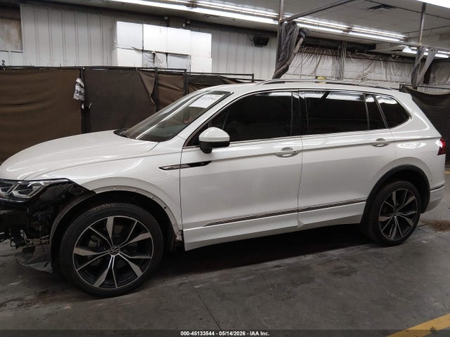 Volkswagen Tiguan 2.0t Sel R-line