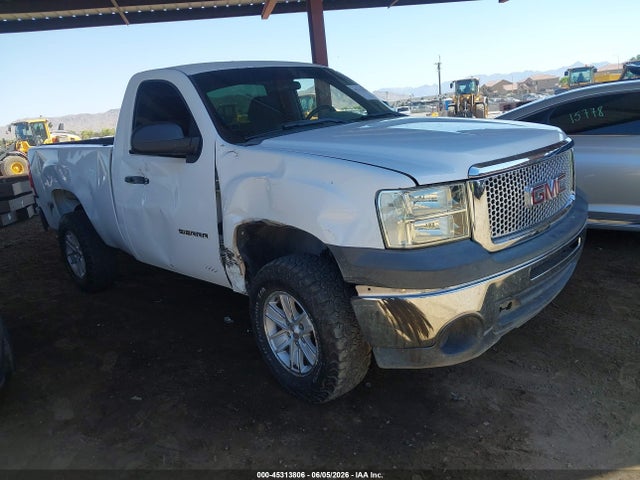 Salvage GMC Sierra 1500 Image