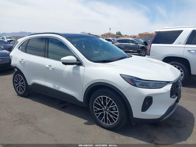 Salvage Ford Escape Image