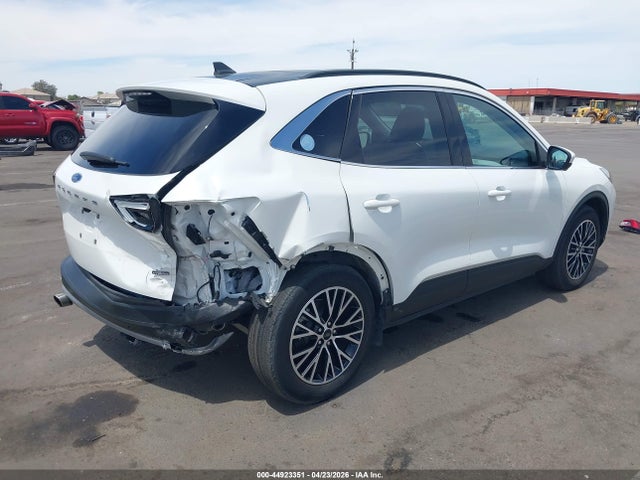 Ford Escape Phev