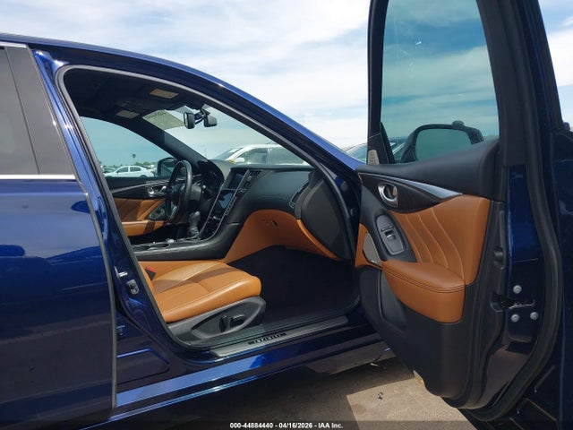 INFINITI Q50 Signature Edition