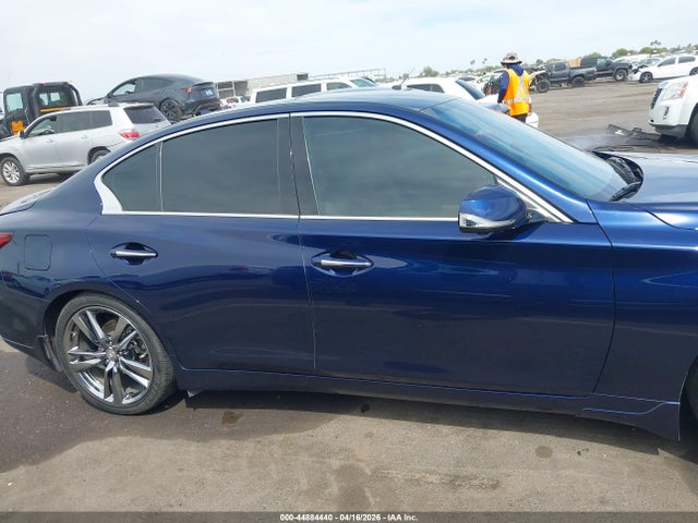 INFINITI Q50 Signature Edition