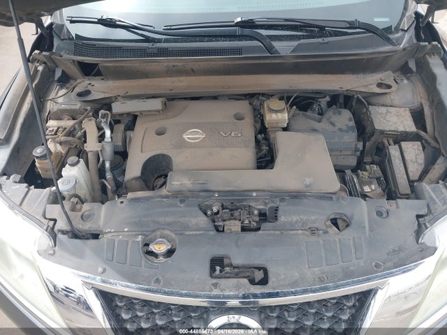 Nissan Pathfinder S