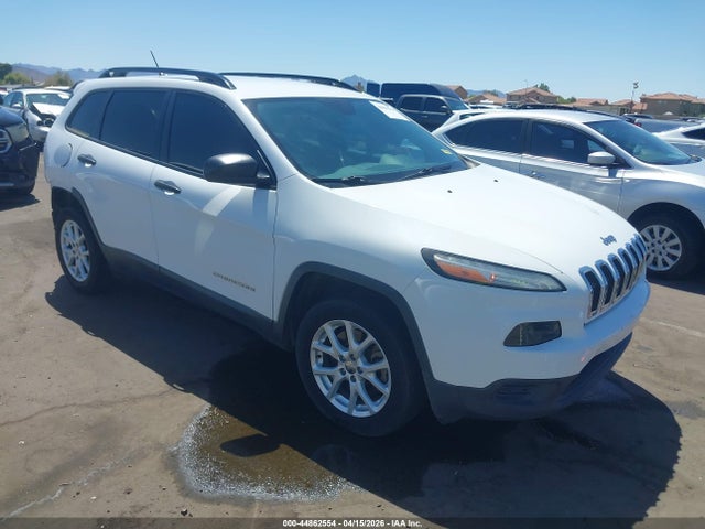 Salvage Jeep Cherokee Image