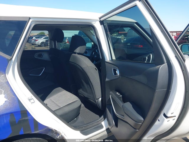 Kia Soul Lx