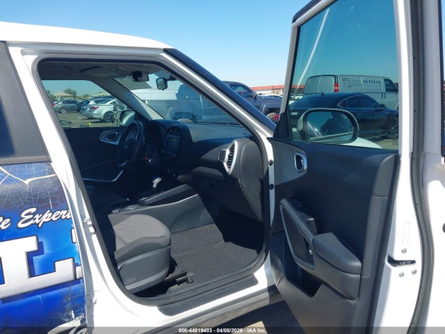 Kia Soul Lx