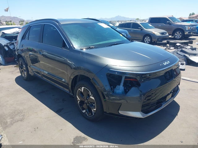Salvage Kia Niro Image