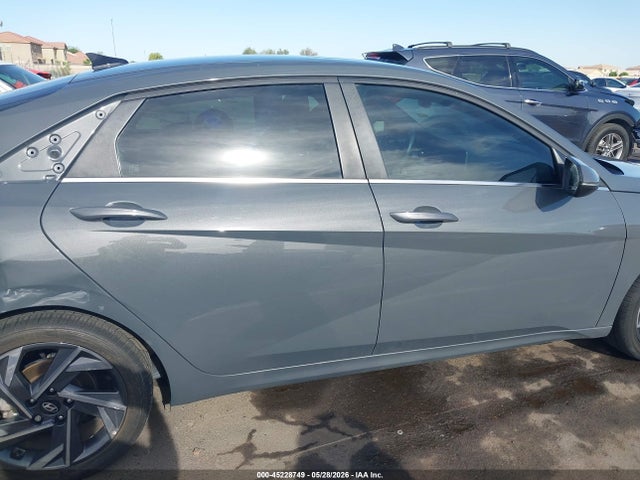 Hyundai ELANTRA Limited
