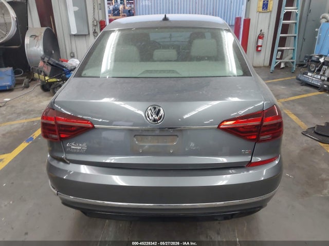 Volkswagen Passat 1.8t R-line