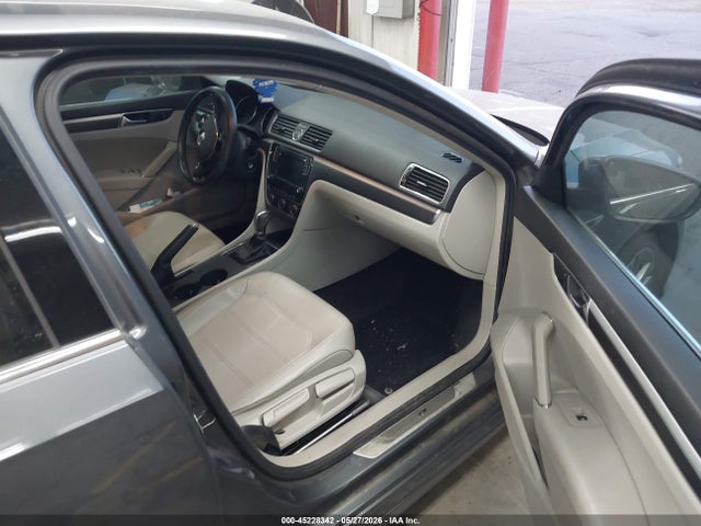 Volkswagen Passat 1.8t R-line