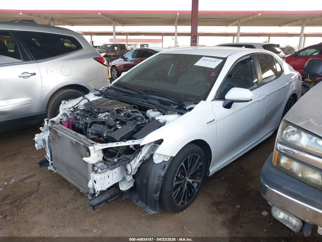 Toyota Camry Se Hybrid