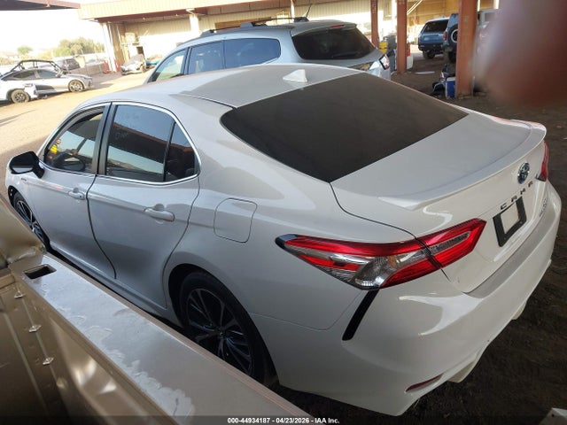 Toyota Camry Se Hybrid