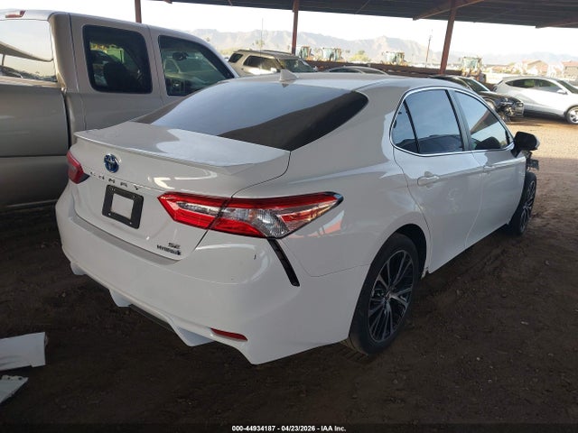 Toyota Camry Se Hybrid
