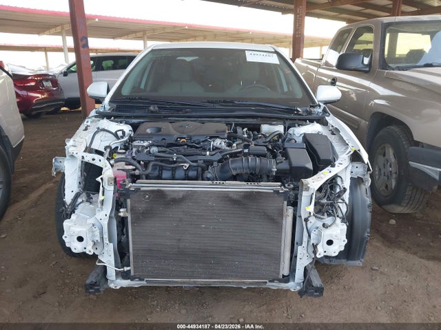 Toyota Camry Se Hybrid