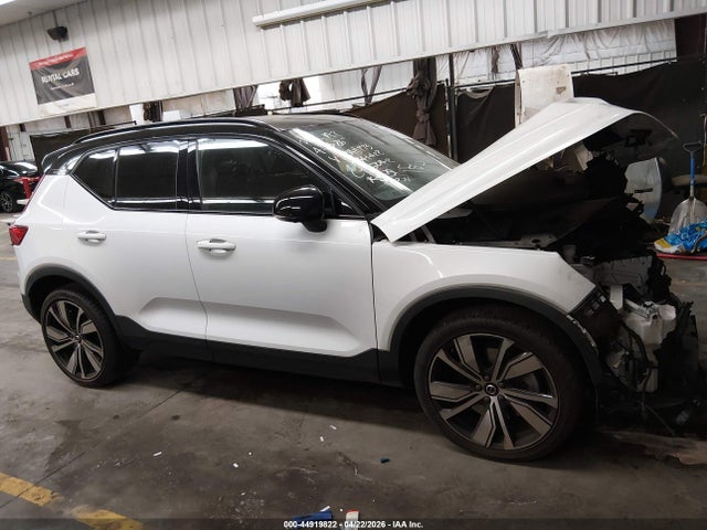Volvo Xc40 Recharge Pure Electric P8