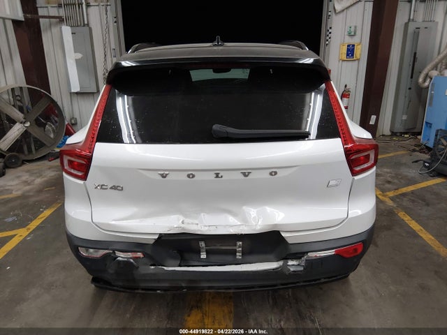 Volvo Xc40 Recharge Pure Electric P8