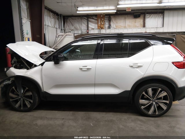 Volvo Xc40 Recharge Pure Electric P8