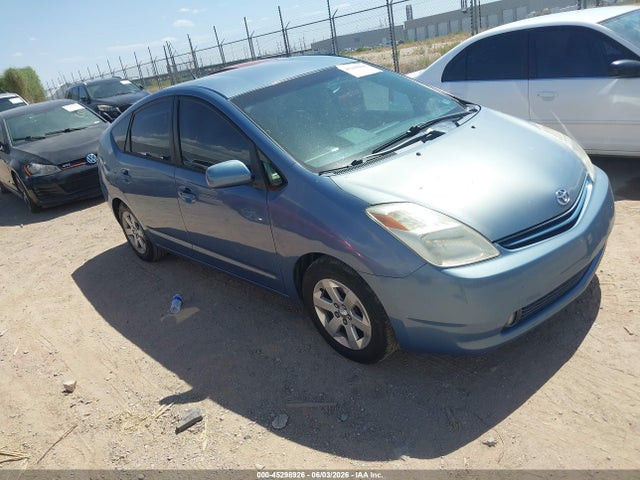 Salvage Toyota Prius Image