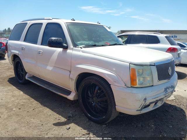 Salvage Cadillac Escalade Image