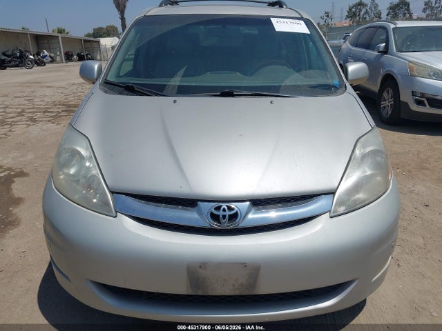 Toyota Sienna Limited