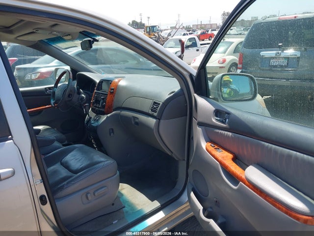 Toyota Sienna Limited