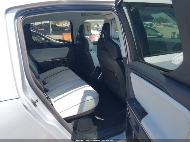 Rivian R1T