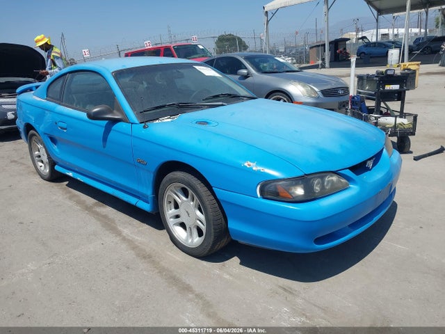 Salvage Ford Mustang Image