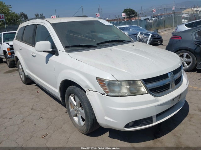 Salvage Dodge Journey Image