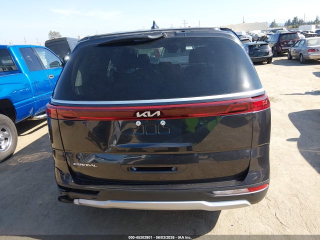 Kia Carnival Ex