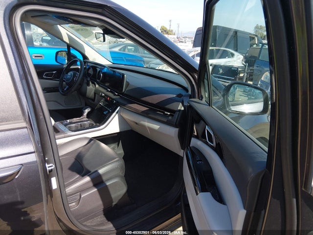 Kia Carnival Ex