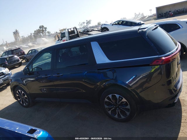 Kia Carnival Ex